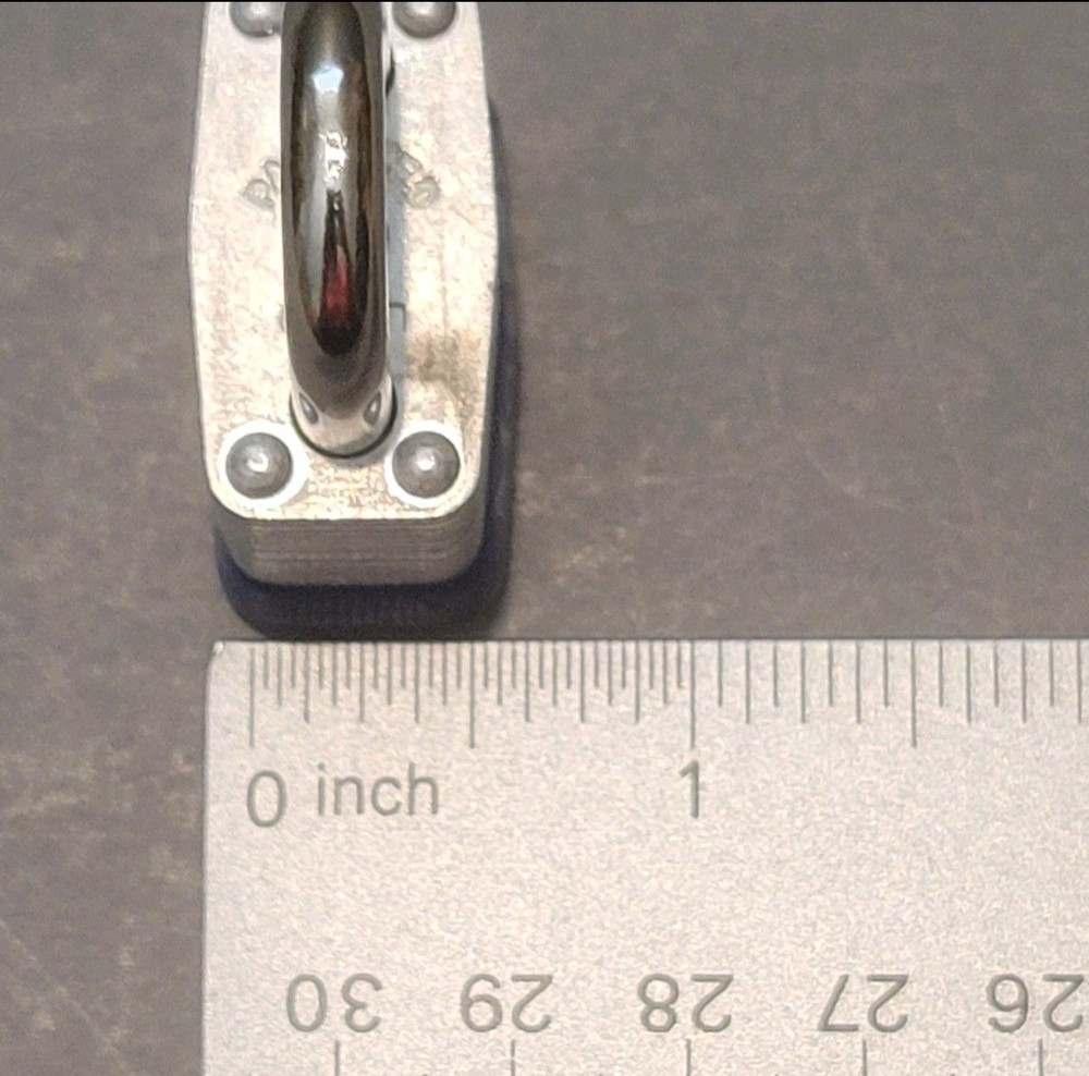 Master Lock 7 Keyed Alike 2 Standard Shackle Rectangular Steel Padlocks