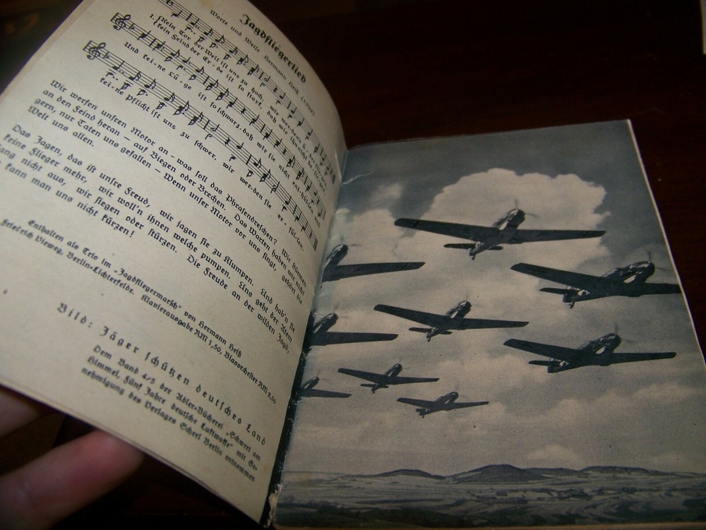 Original WW2 1940's German Luftwaffe Song Book Adler Liederheft