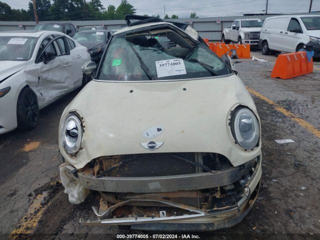Used A/C Selector Switch fits: 2018 Mini COOPER w/automatic temperature control
