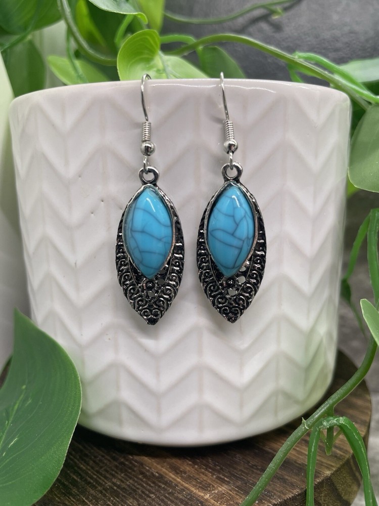 2” Silver-tone Retro Boho  Dangle Earring Set  New Free Ship B4554