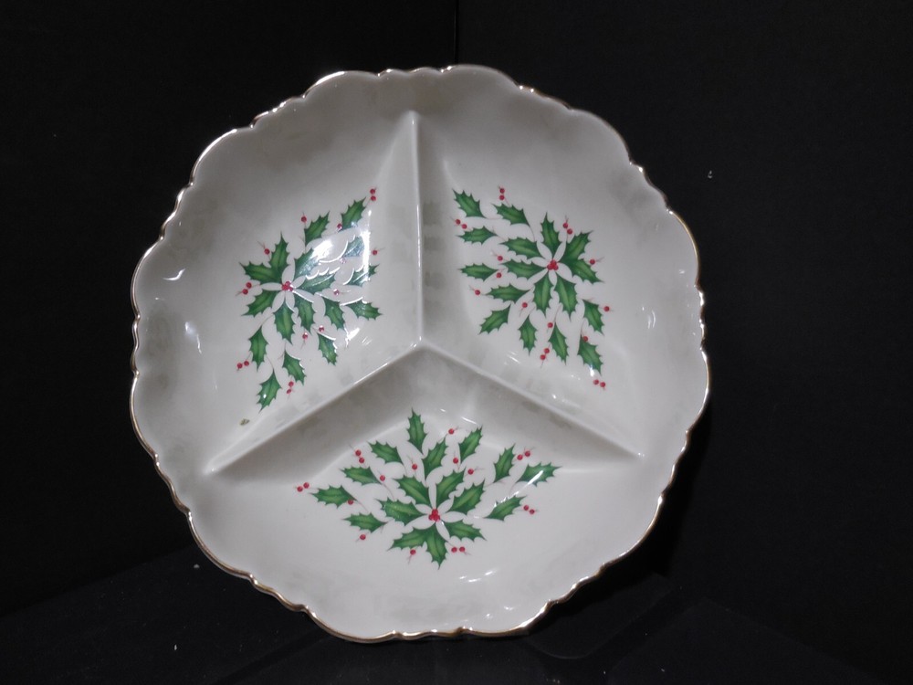 Lenox Holiday 9 1/2" Divided Server (CR007)