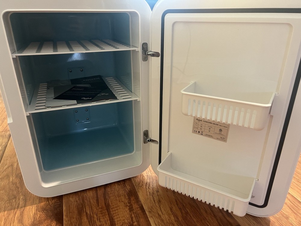 Cooluli Mini Fridge 20 Liter with Temperature Control White