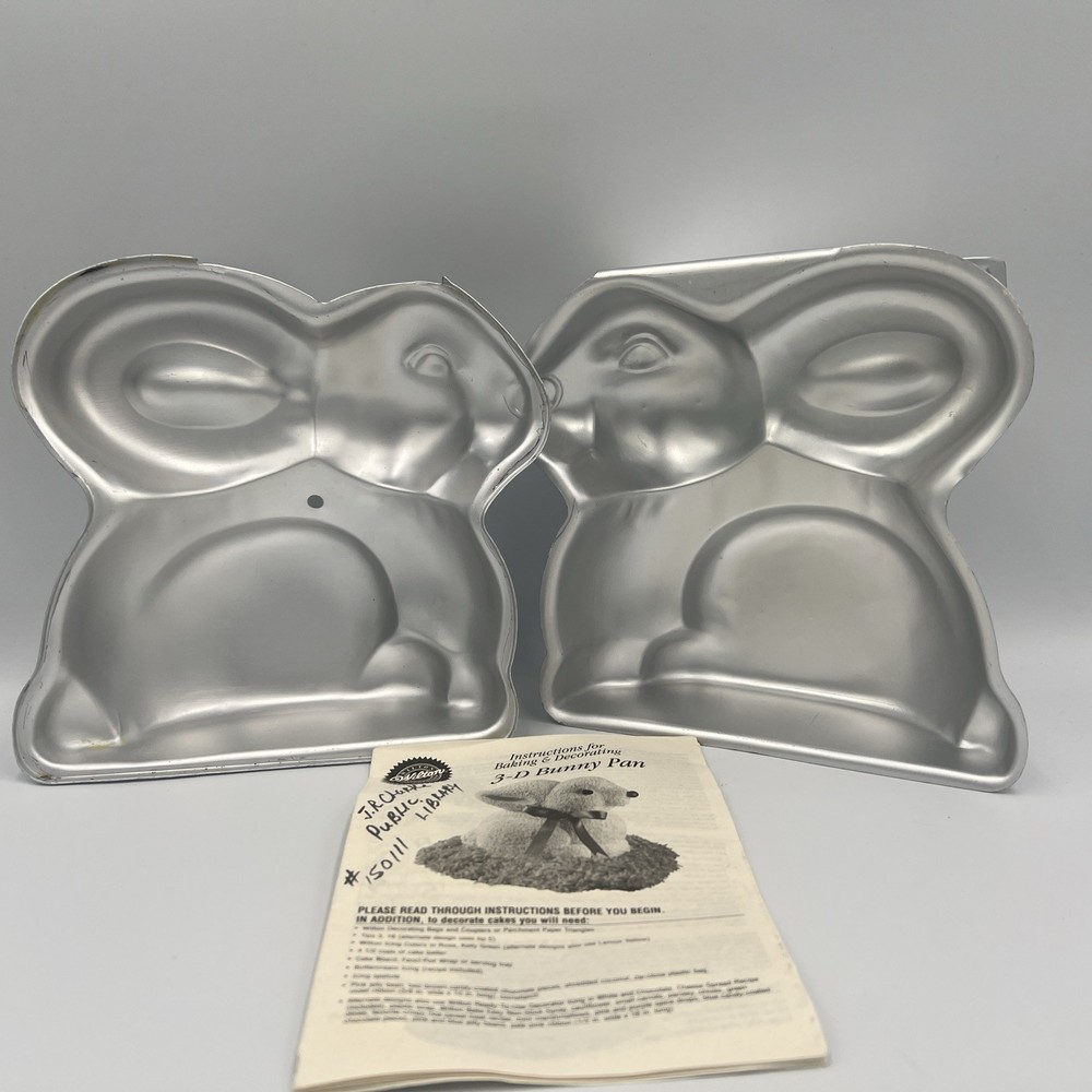 Wilton 3D Bunny Cake Pan 2004