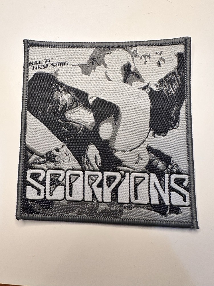 SCORPIONS, LOVE AT FIRST STING, GRAY BORDER, 4X4 INCHES, WOVEN PATCH