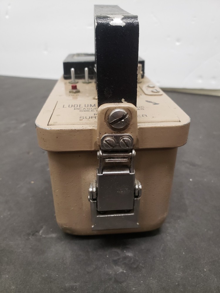 LUDLUM Model 3 Survey Meter * READ *