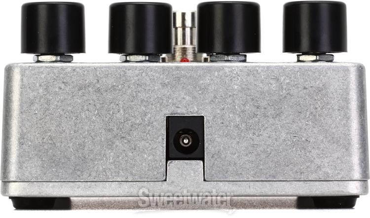 Electro-Harmonix Memory Boy Analog Delay Pedal with Chorus / Vibrato