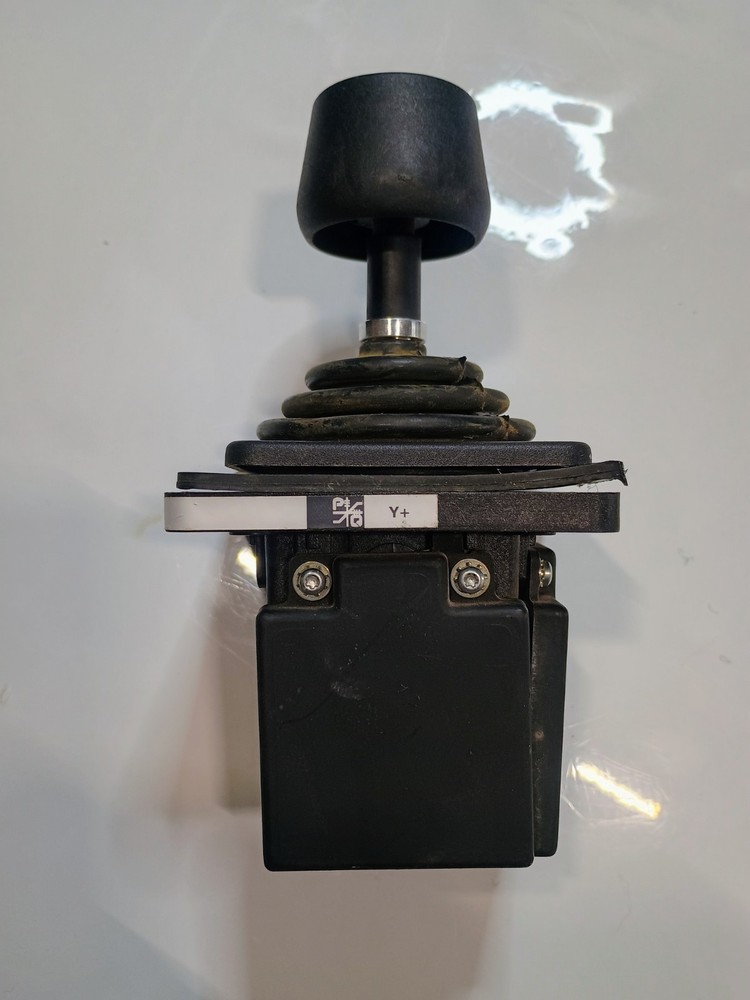 Pq Multi Axis Joystick Model 212s15s6363 Untested