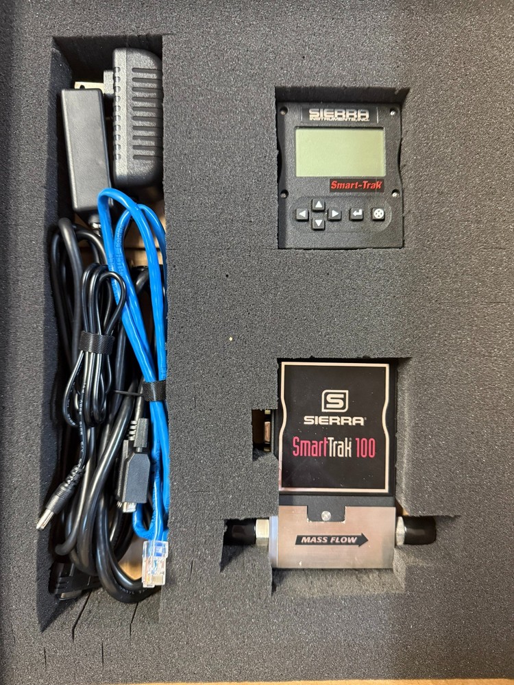 Sierra Smart Trak C100L mass flow controller complete set with power supply