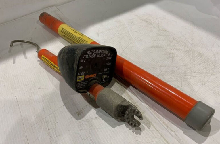 Hubbell Auto-Ranging Voltage Indicator Model C403-3374