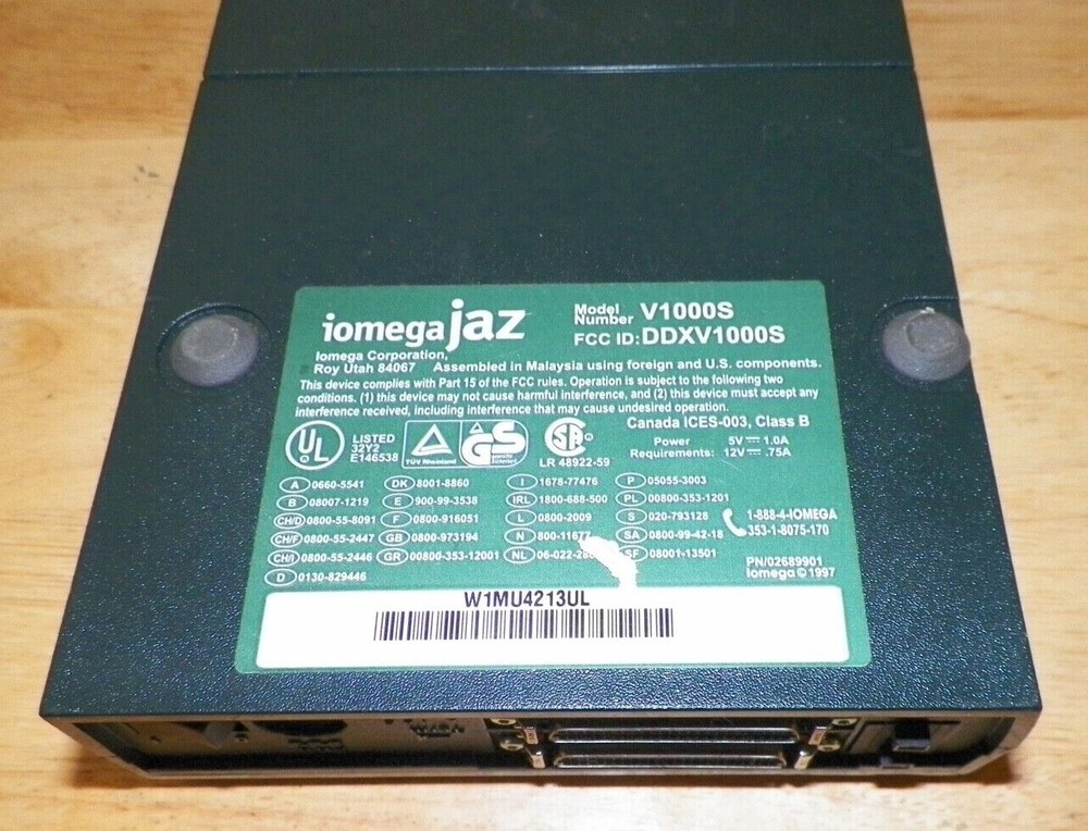 IOMEGA JAZ External Drive - V1000S - Untested