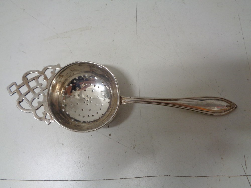 Vintage Belvin Silver TEA STRAINER