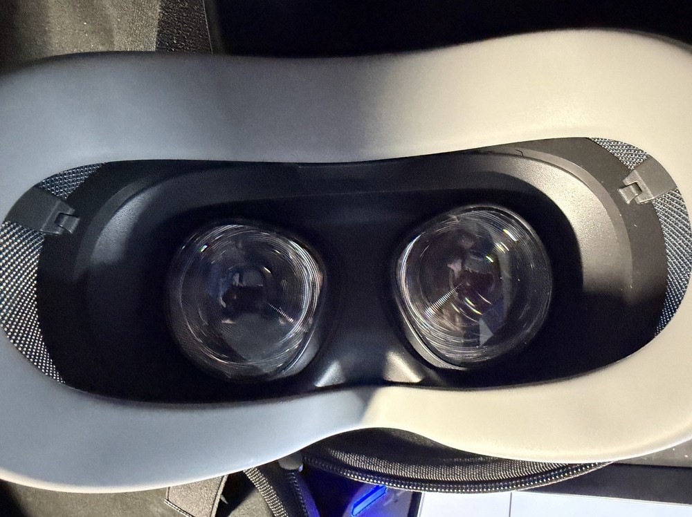 Meta Quest 3S 128GB Bundle