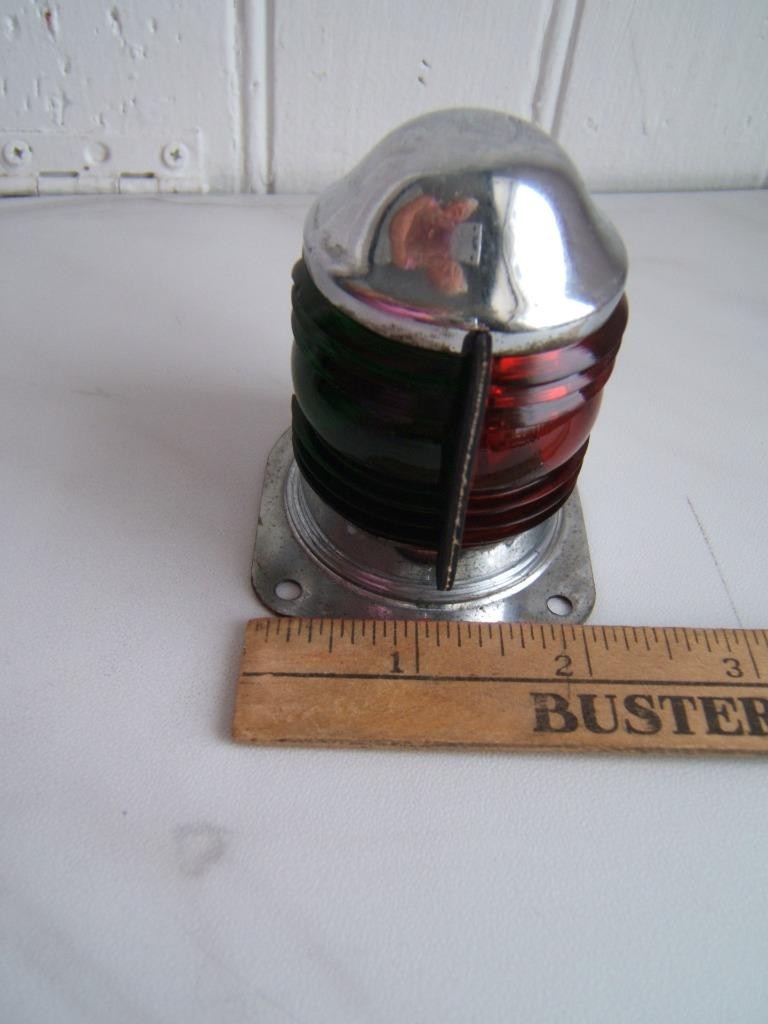 VINTAGE SMALL CHROMED RED & GREEN GLASS BOAT LIGHT NON-WORKING