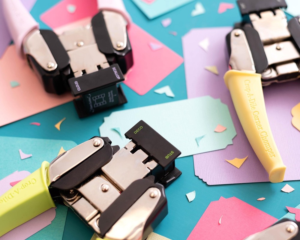 We R Memory Keepers Corner Chomper - Stub & Deco, Scrapbooking Tools