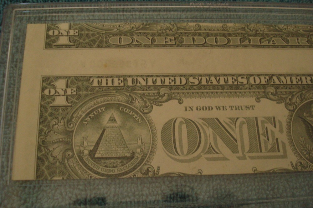 2009 MAJOR MISALIGNMENT ERROR $1 DOLLAR CURRENCY NOTE - FREE SHIPPING