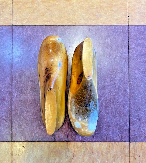 vintage women's maple wood shoe lasts size 6 circa 1960's private collection