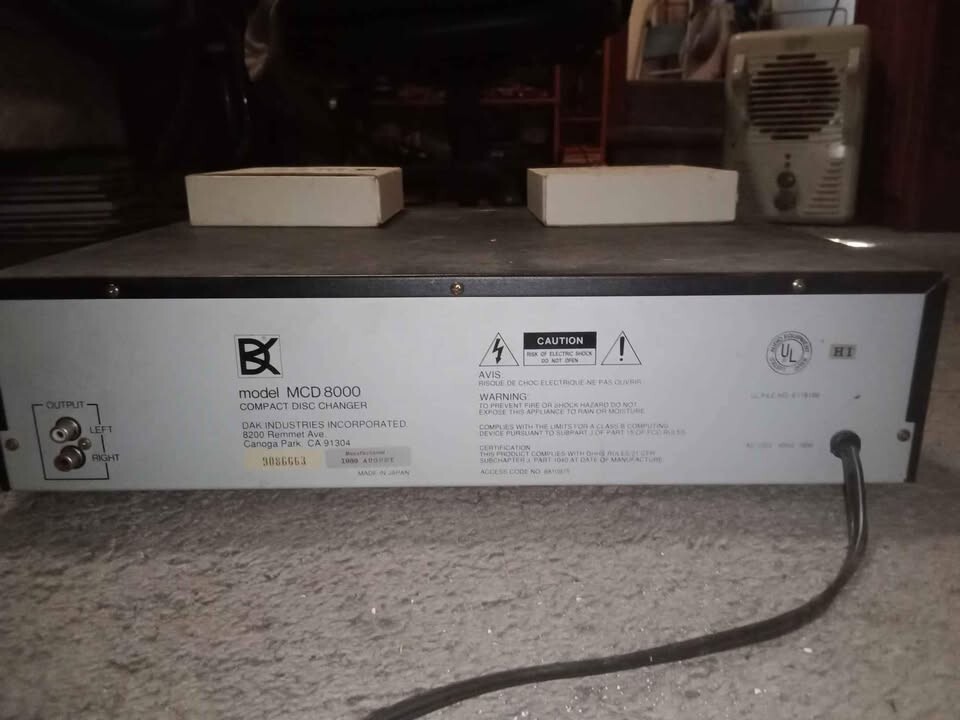 DAK MCD8000 DIGITAL 6-DISC AUTO LOADING CD CHANGER W/ 3-Magazines