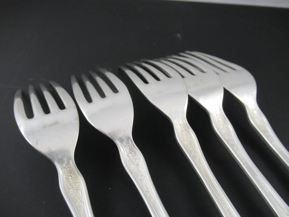 5 Dinner Forks ISABELLA RC Co, International Silverplate Flatware