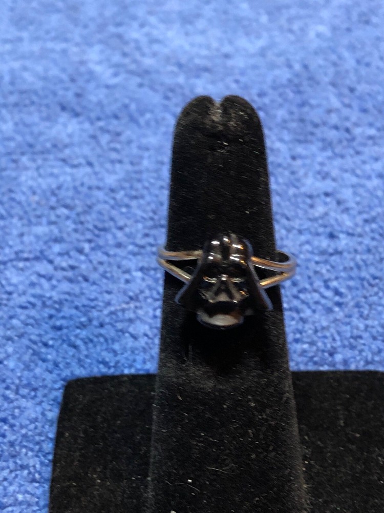 Star Wars Darth Vader Ring & Bonus Skull Ring