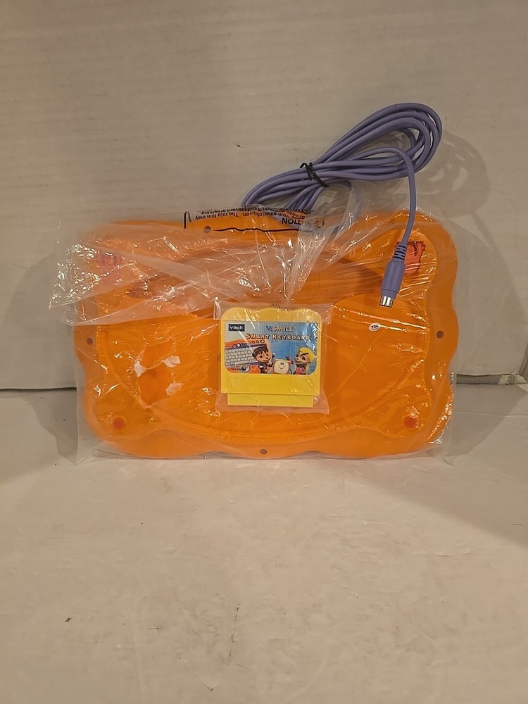 VTech V.Smile Smart Keyboard 2007 Learning System Educational With Cartridge