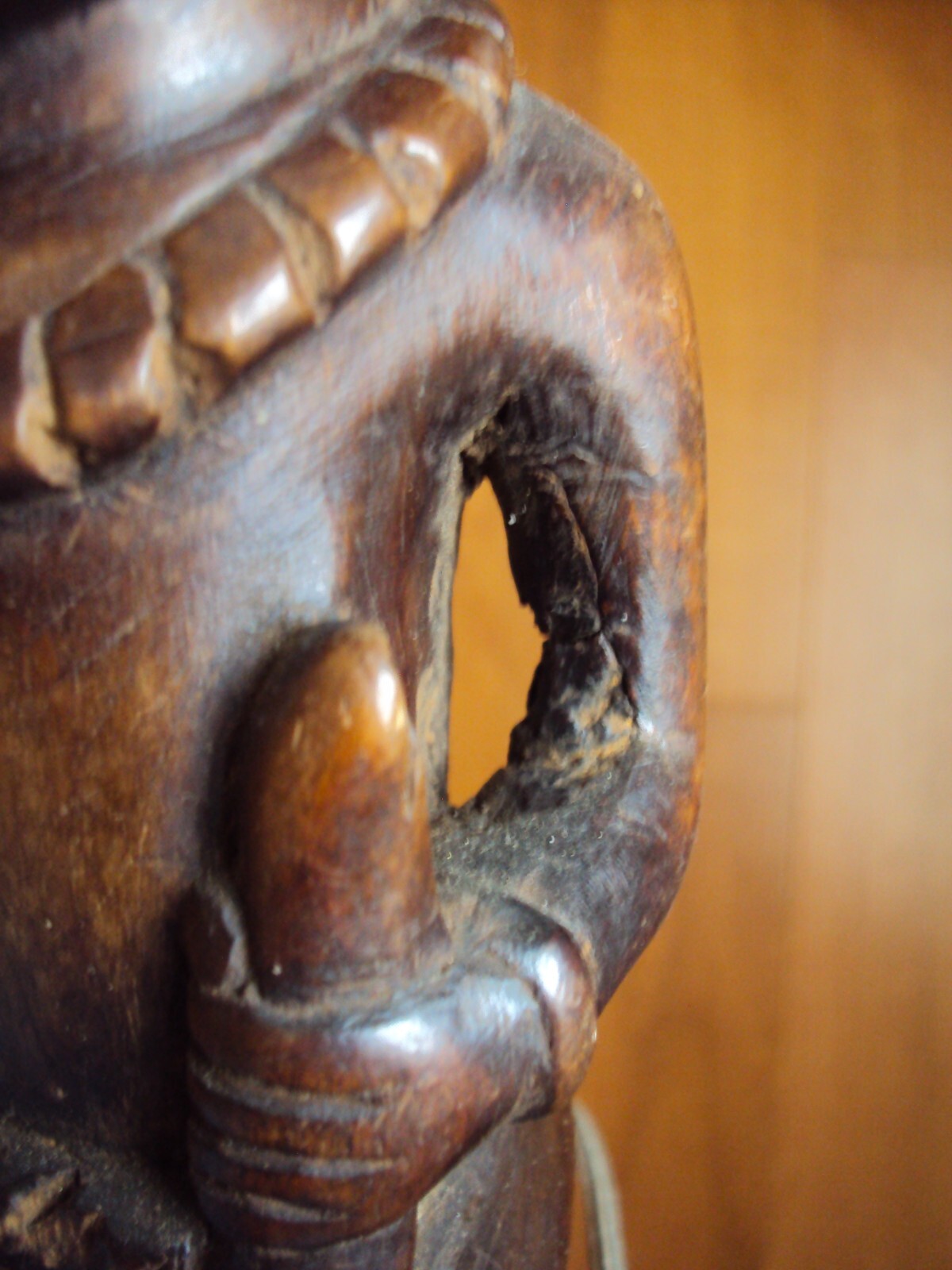 RARE VINTAGE YOMBE Yoruba KING NDOP African Carving Statue!!