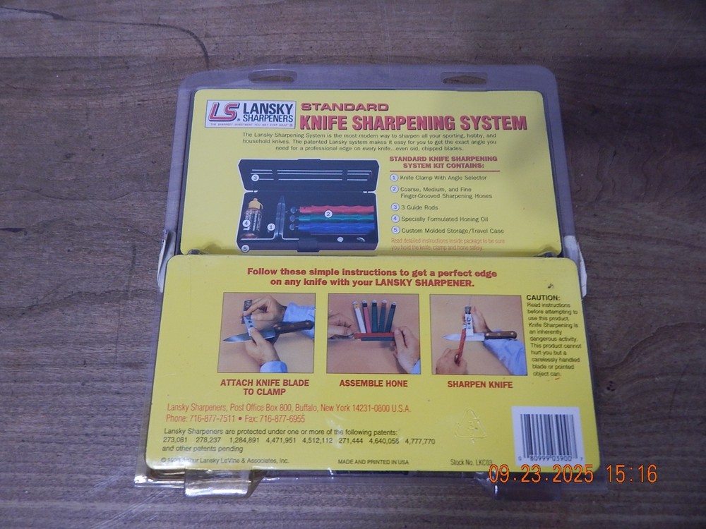 Lansky Deluxe 3-Stone Controlled-Angle Precision Knife Sharpening System - LKC03