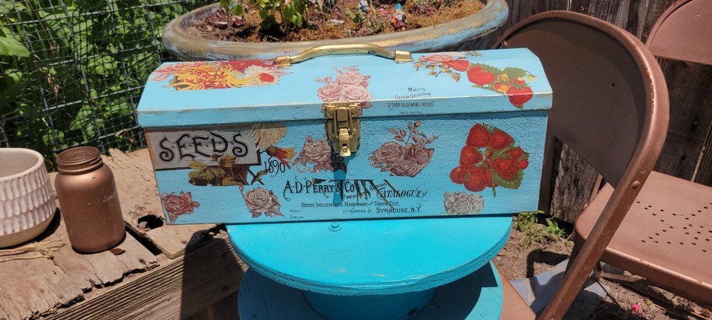 vintage tool box metal