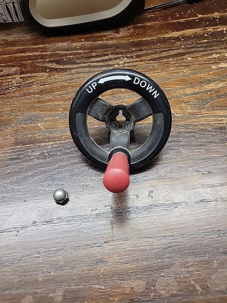 Craftsman 10" 137 Table Saw Elevation  Hand wheels Black