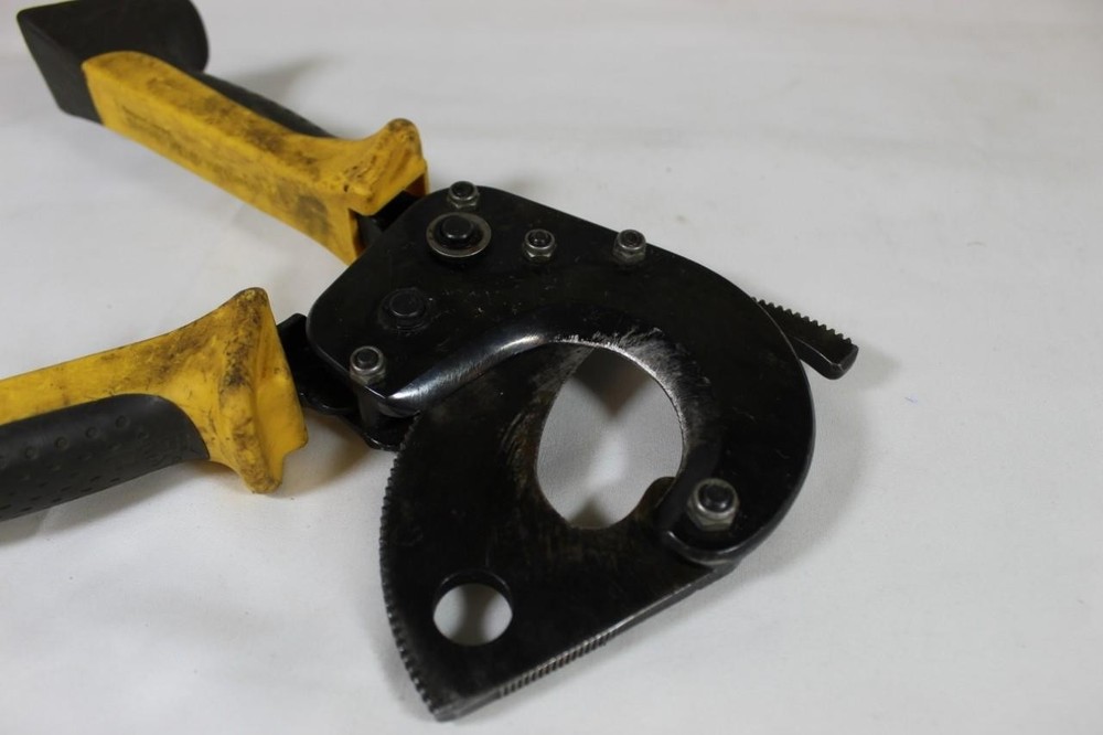 Ideal 35-053 Electricians Ratcheting Cable Cutter