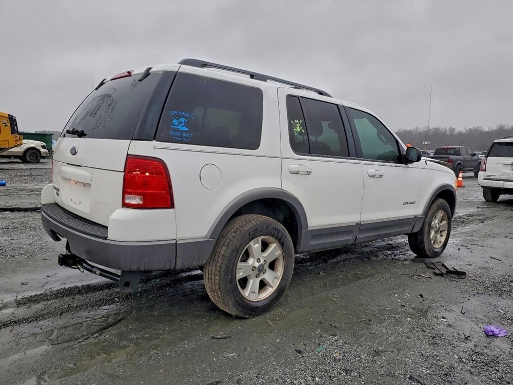 EXPLORER 2004 Glove Box 4945208