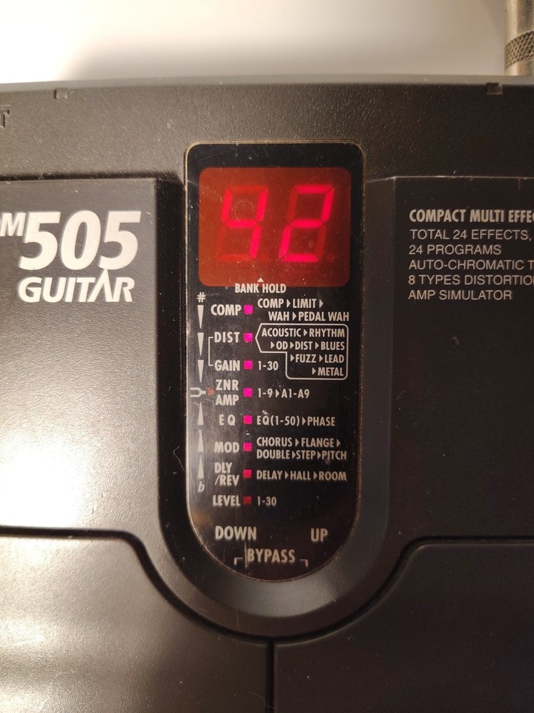 Zoom 505 World's First Multi Effects System In A Compact Pedal Tested & Working