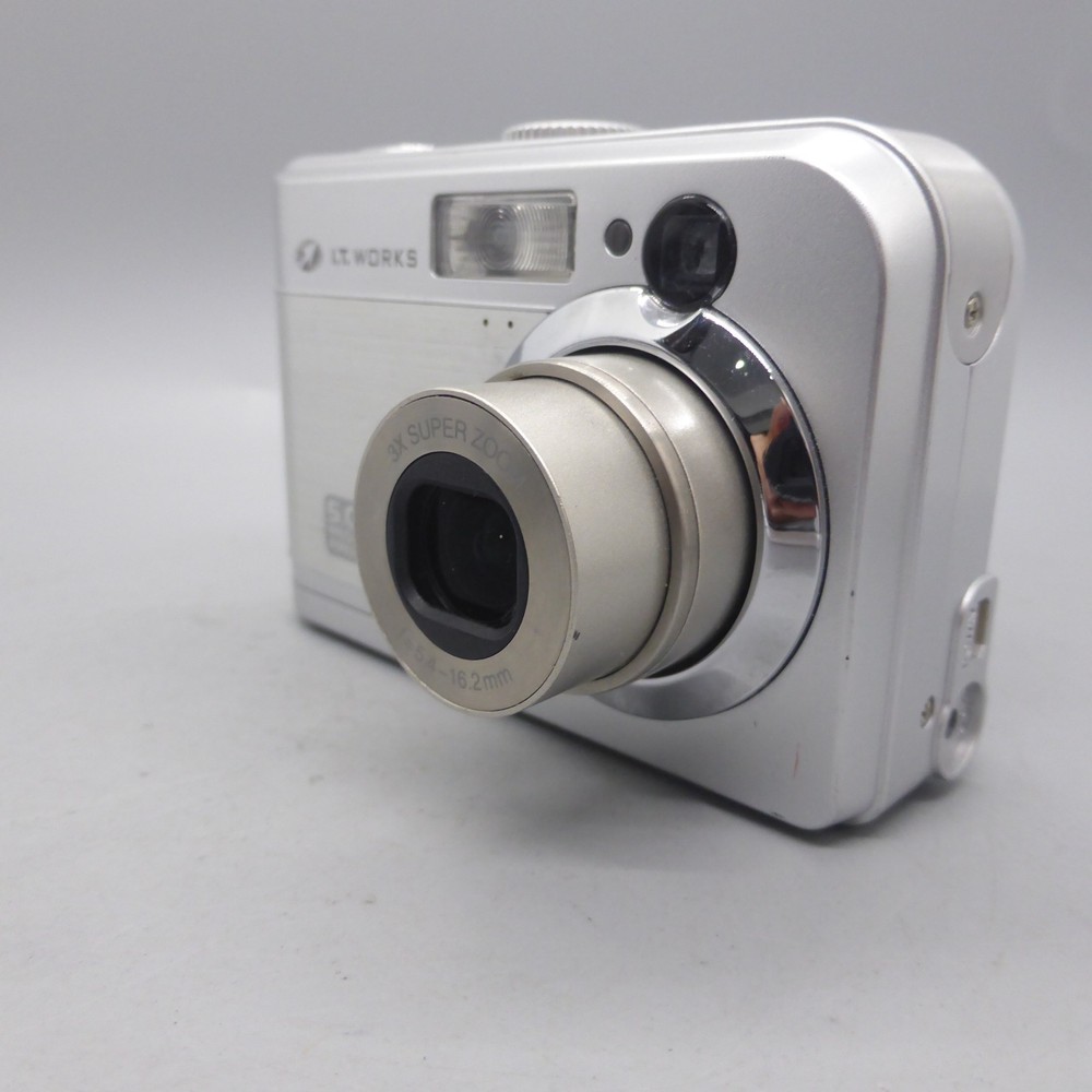IT Works Digital Camera DC-5347 5.0MP Silver Tested