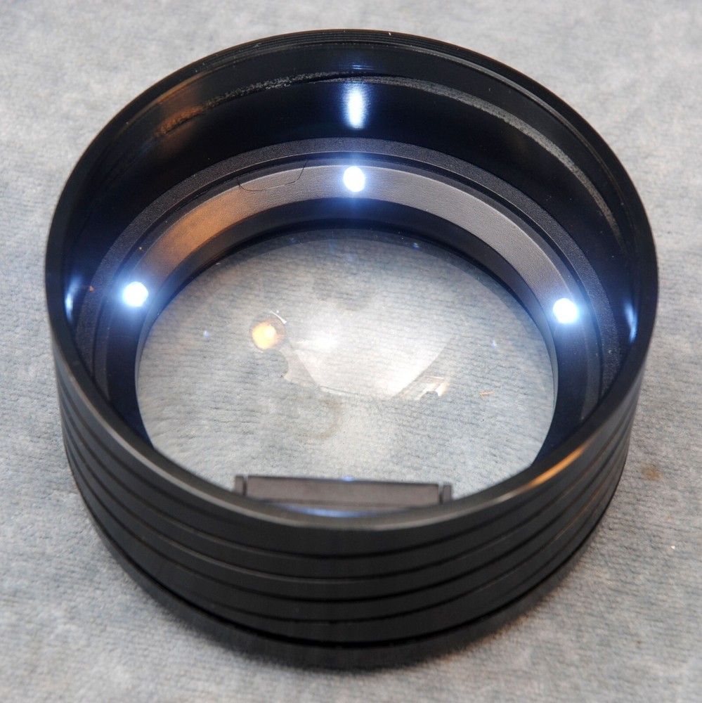 LIGHTED 3-1/2"MAGNIFYING LOUPE IN SOFT CASE