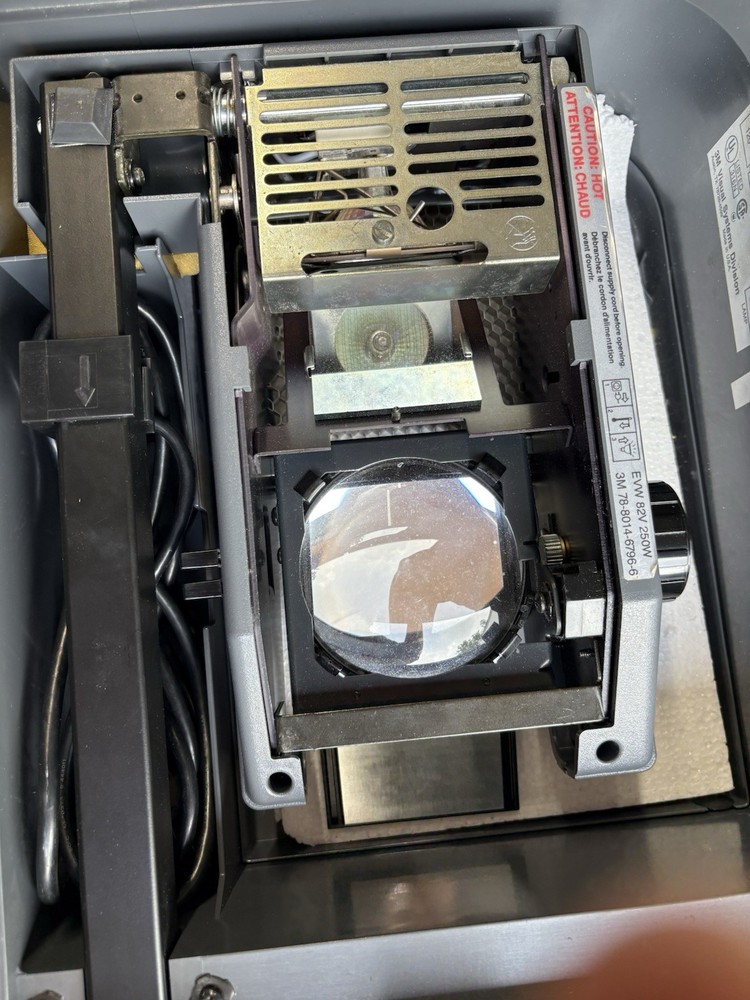 3M 2000 AG Overhead Projector Briefcase Portable TESTED