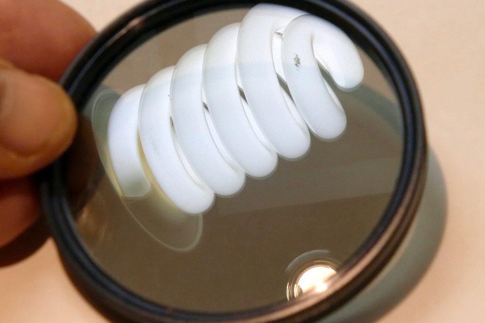 HOYA 62mm Filter PL polarizing linear