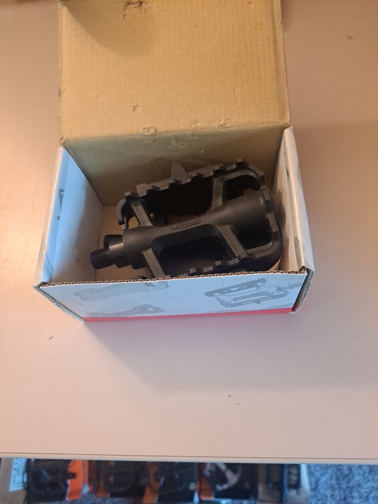 Dimension Mountain Basic Heavy-Duty Pedals - 1/2"- NIB