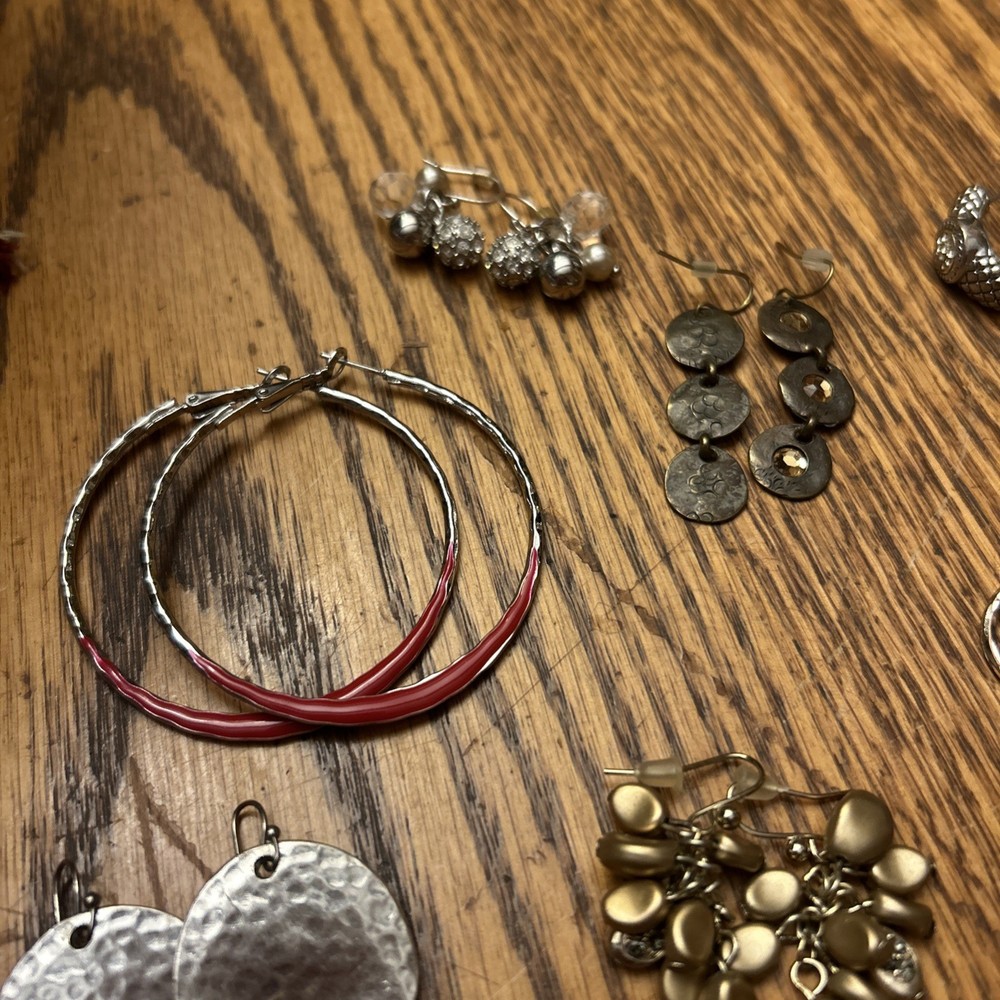 Mixed Earnings Lot