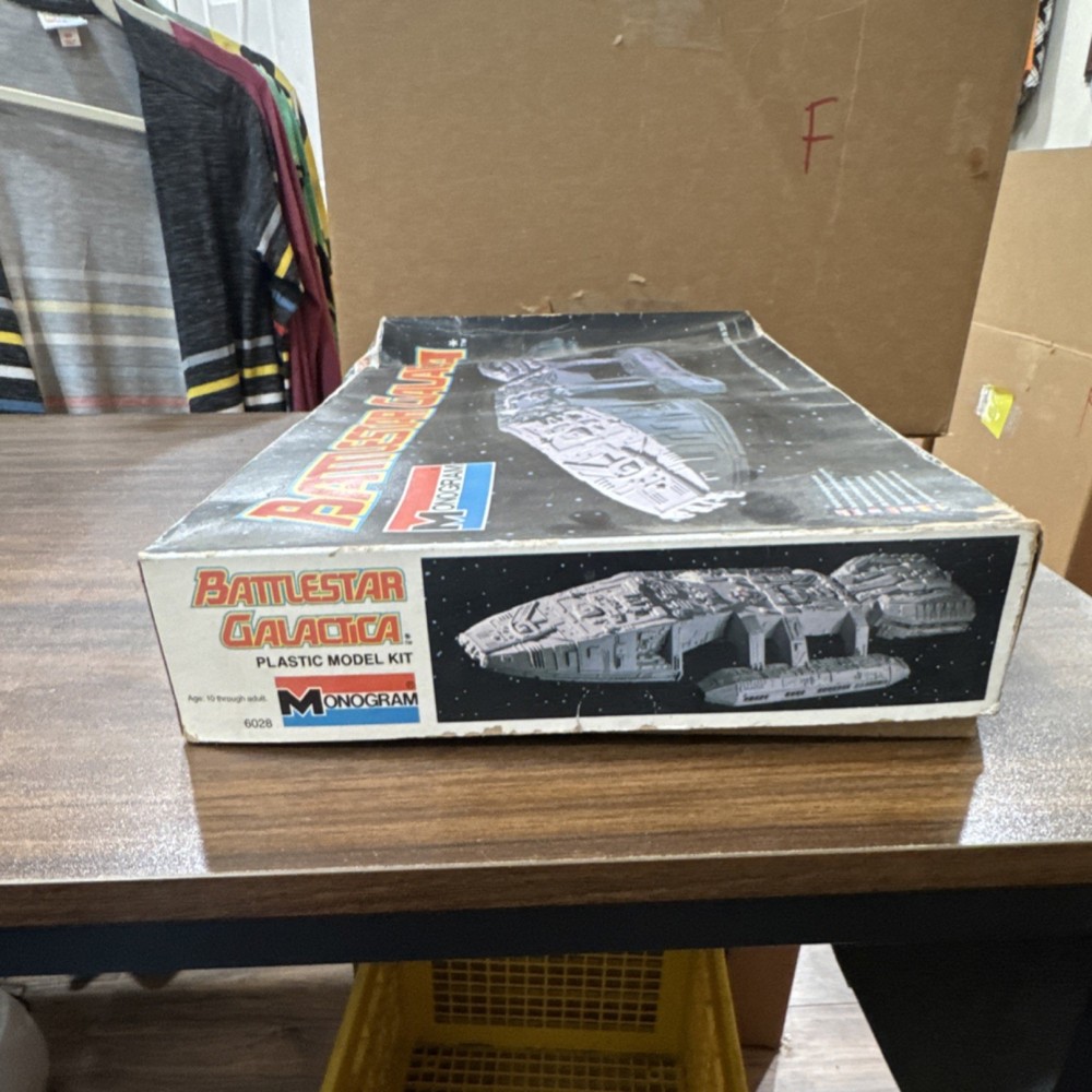 Monogram Battlestar Galactica Plastic Model Kit Molded in Silver Boxed