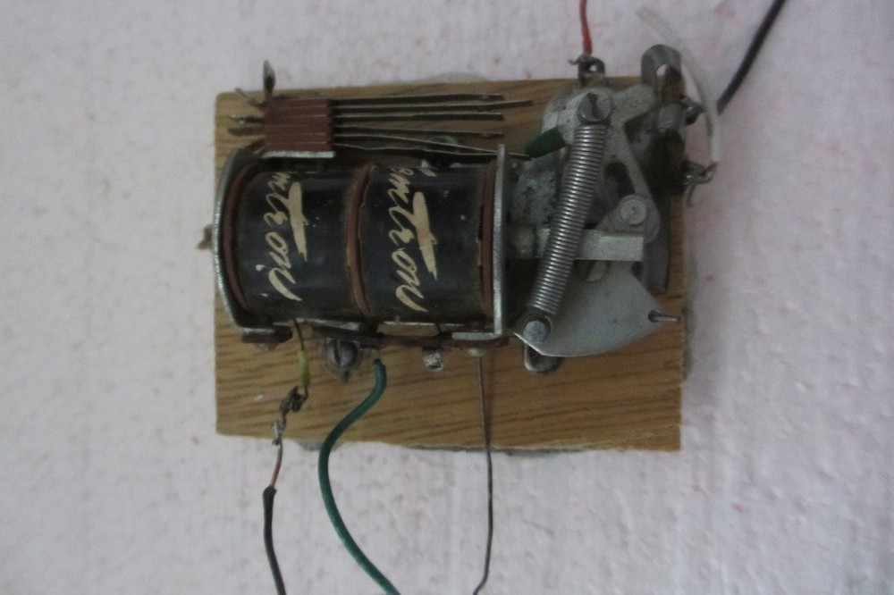 Kemtron Twin Coil Switch Machine - tested