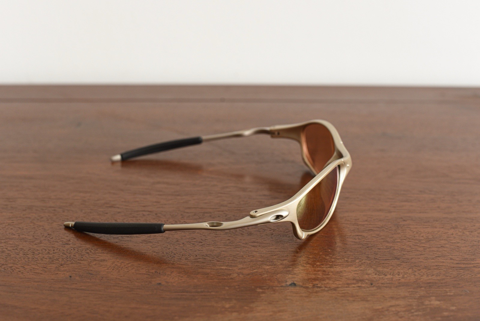 Retro Oakley-Like Juliet X-Metal Y2K Sports Sunglasses. Gold Lens. No Case