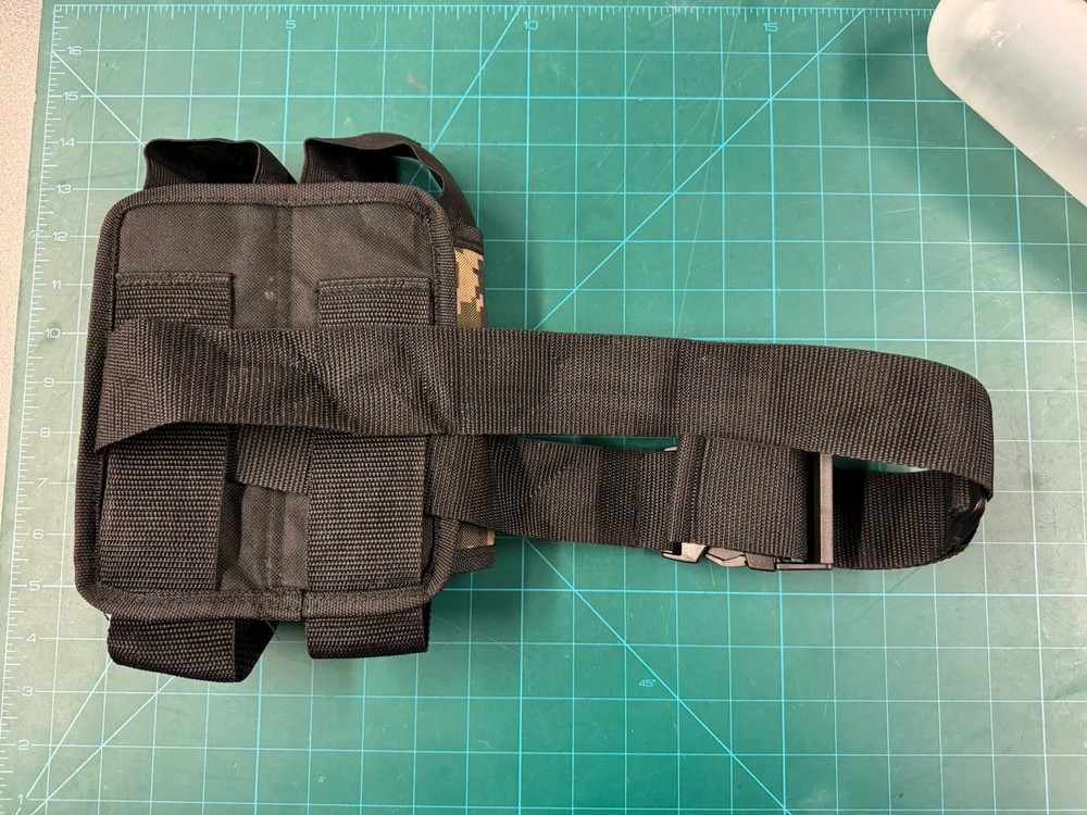 TIPPMANN 2 pod paintball pack. Complete kit with 140rd tubes.