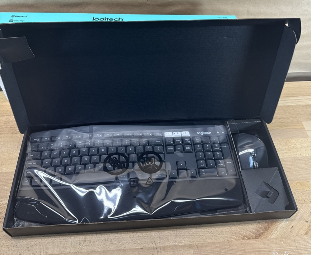 Logitech Performance Wireless Combo Bluetooth Keyboard and Mouse - (920-011291)