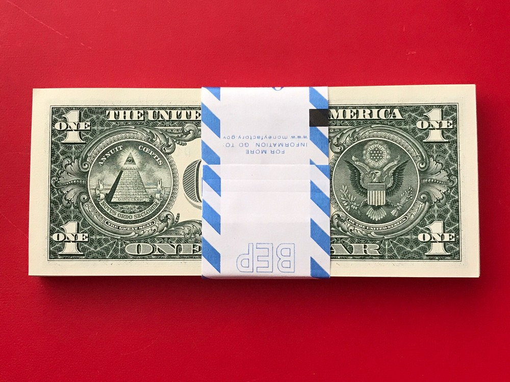1995 STAR NOTE $1 Dollar Bill ( Cleveland “D” ) Uncirculated