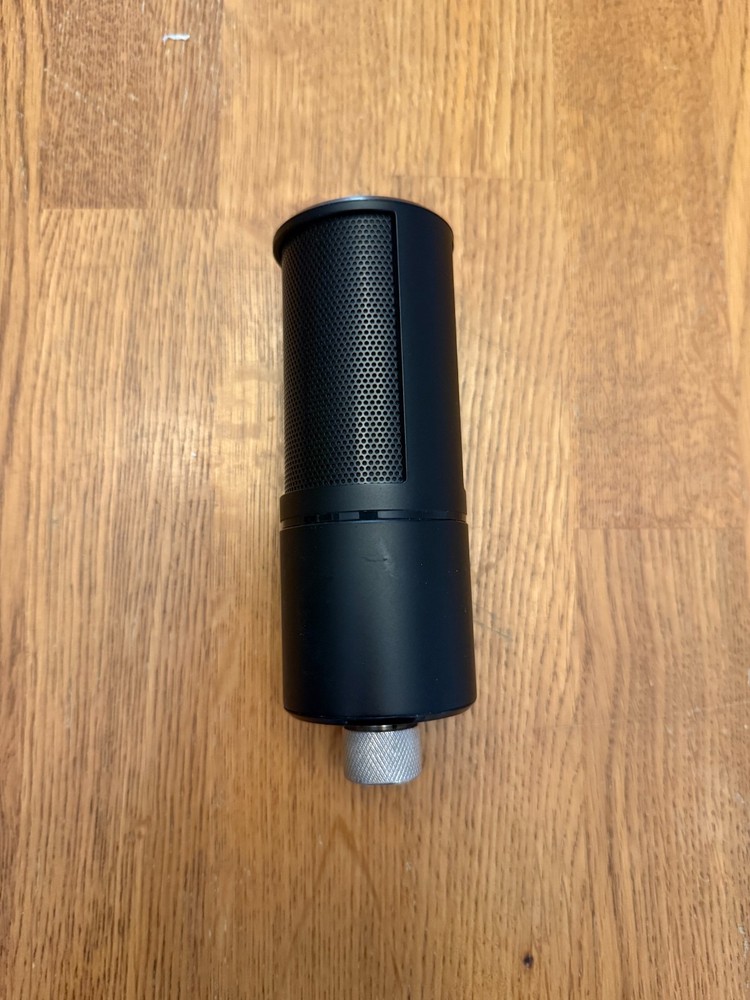Razer Siren x USB Gaming Streaming Microphone Black