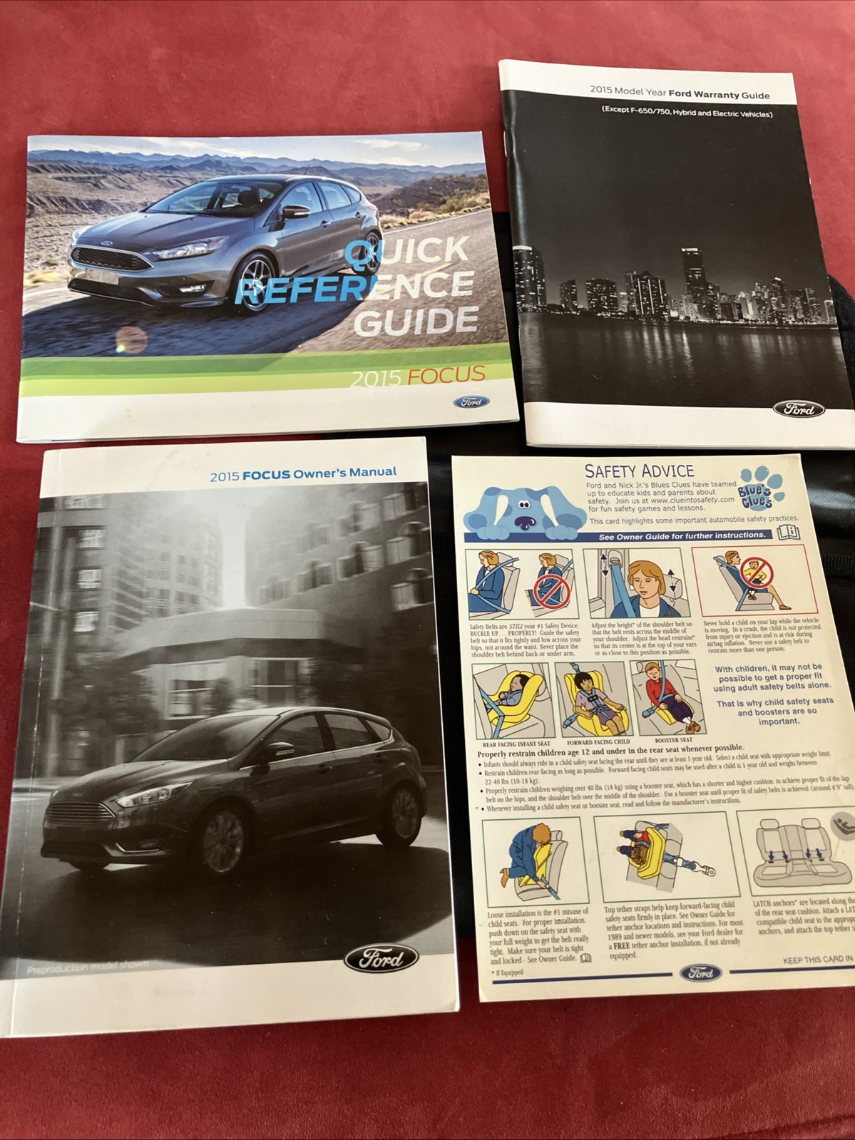 2015 Ford Focus owners manual, quick reference guide and storage case.