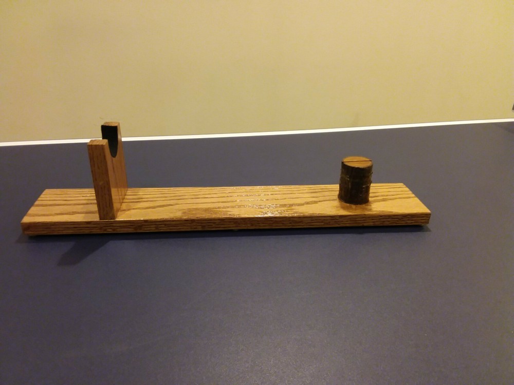 BOWIE KNIFE/SWORD DISPLAY STAND