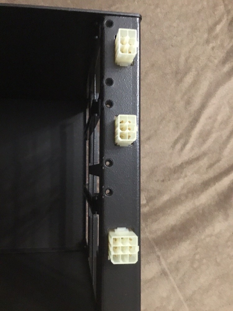 Allen Bradley 1389-M2 Mounting Rack / Chassis Module Ser A