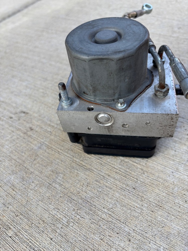 ** Indian Motorcycle ABS control module / pump ** 1911761 **