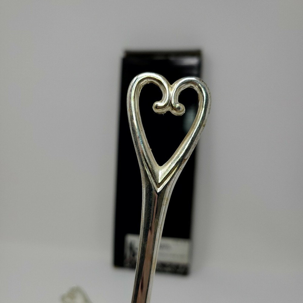 HIS & HERS, KNIFE & SPATULA, SERVING SET, HEART THEMED, USED