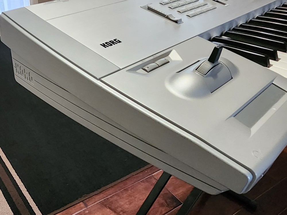 Korg Trinity V3 with MOSS